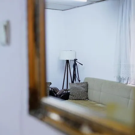 Muestakil Bahceli, Huzurlu Tatil Hotel